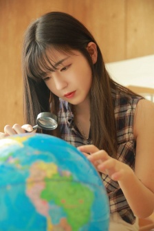 小浪货腿张开水好多啊学生视频